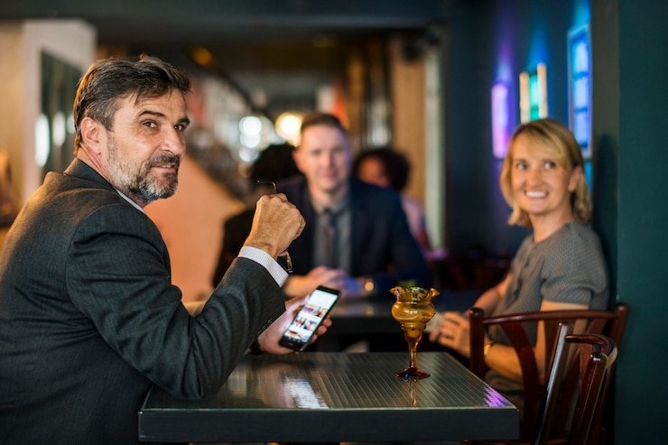 Multi-camera live-dealer table at Bali Vacation studio on ojktoto slot